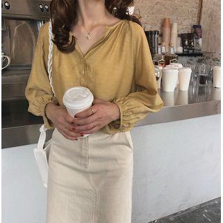 Balloon-sleeve Button-up Blouse