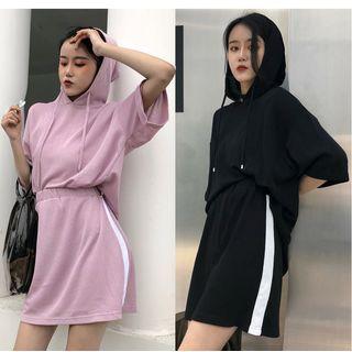 Set: Hooded Elbow-sleeve T-shirt + Mini Skirt