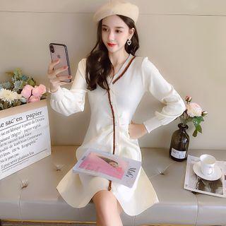 Long-sleeve V-neck Piped Dress