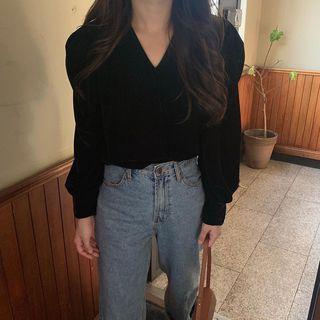 V-neck Puff Sleeve Blouse Black - One Size