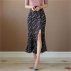 Tall Size Slit-front Floral Print Skirt