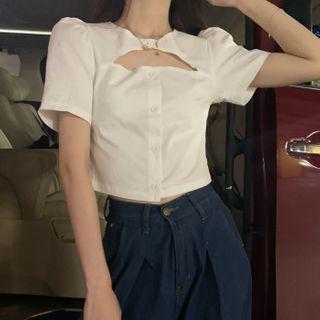 Short-sleeve Cutout Buttoned Crop Top
