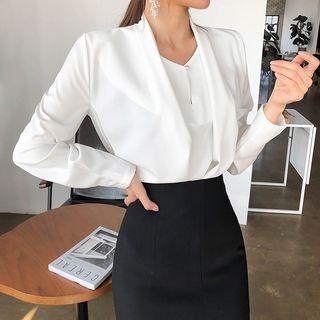Keyhole Ruched Crepe Blouse