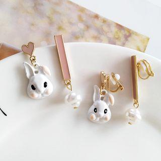 Non-matching Alloy Rabbit & Bar Dangle Earring