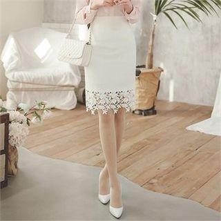 Round-neck Ruffle-trim Blouse