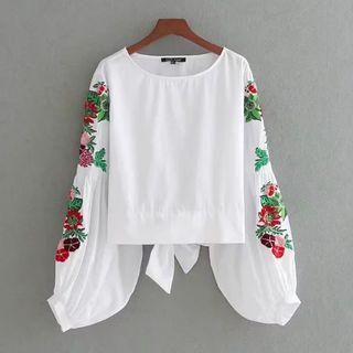 Long-sleeve Embroidery Cropped Top