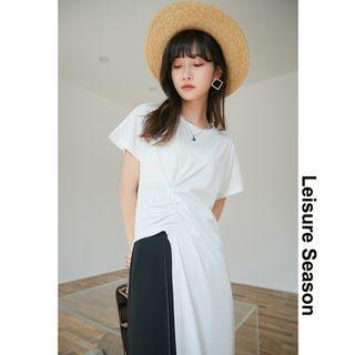 Details Asymmetric Long T-shirt