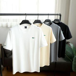 Whale Embroidered T-shirt