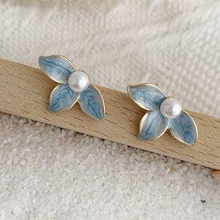 Petal Faux Pearl Alloy Earring