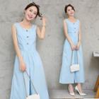 Sleeveless Buttoned Jumpsuit
