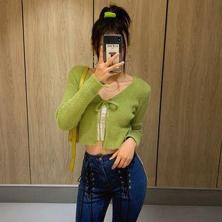 Tie-front Crop Knit Top