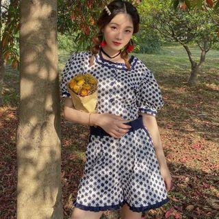 Balloon-sleeve Floral Embroidered Cropped Blouse / Wide Leg Shorts
