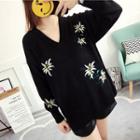 Embroidered V-neck Loose-fit Sweater