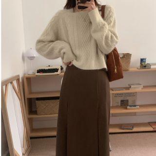 Square-neck Sweater / Midi A-line Skirt