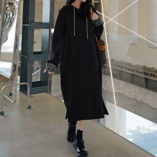 Long-sleeve Pocket Detail Midi Hoodie Dress