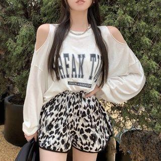 Long-sleeve Lettering Cutout T-shirt / Shorts