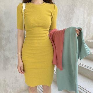 Short-sleeve Plain Sheath T-shirt Dress
