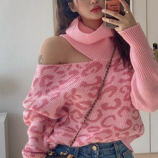 Turtle-neck Cutout-shoulder Leopard Sweater