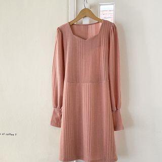 Sweetheart Neck Ribbed Dress