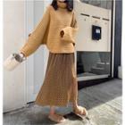 Turtleneck Sweater / Print Midi A-line Skirt
