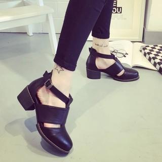 Block Heel T-bar Sandals
