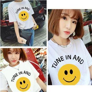 Short-sleeve Smile-print T-shirt