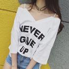 Lettering Dip Back Elbow Sleeve T-shirt