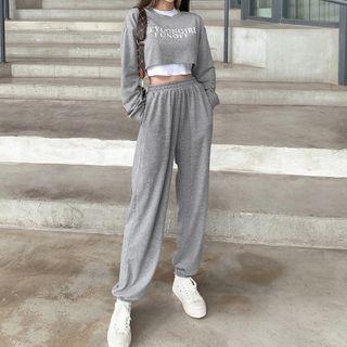 Cropped Lettering Print Sweatshirt / Harem Sweatpants