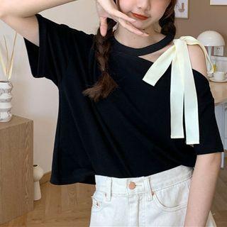 Short-sleeve Cold-shoulder Bow T-shirt