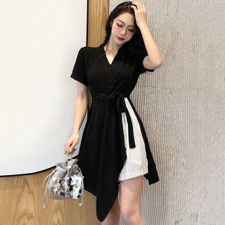 Short-sleeve Panel A-line Dress Black - One Size