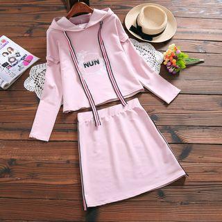Set: Printed Hooded Top + Paneled A-line Skirt