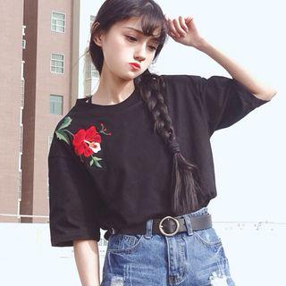 Flower Applique Elbow Sleeve T-shirt