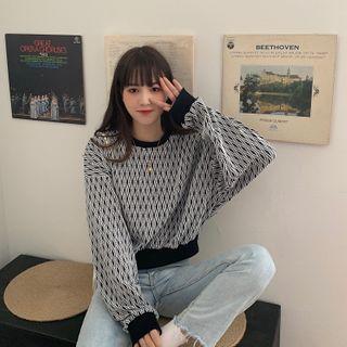 Crewneck Geometric Print Pullover
