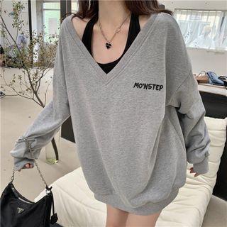 Set: Long-sleeve V-neck Printed Sweatshirt + Plain Halter Top