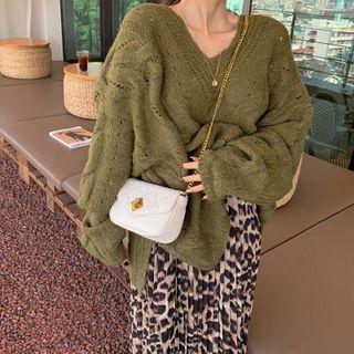 Long-sleeve Plain Cable Knit Sweater / High-waist Pleated Leopard Skirt