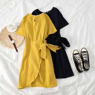 Plain Tie-waist Short-sleeve Dress