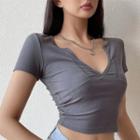 Short-sleeve Deep V-neck Skinny T-shirt