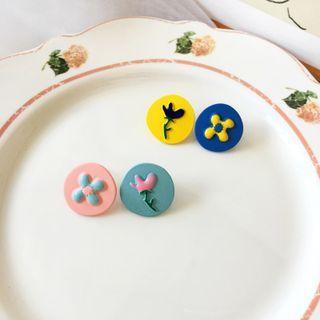 Asymmetrical Flower Disc Stud Earring