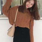 Plain Striped Long-sleeve Sweater / Single-breasted Knit Skirt