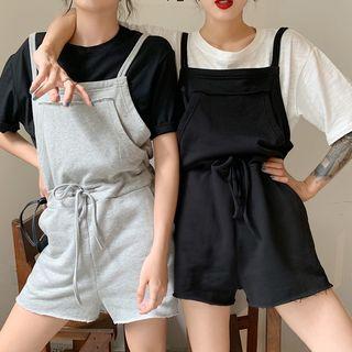 Elbow-sleeve T-shirt / Frayed Hem Wide-leg Jumper Shorts