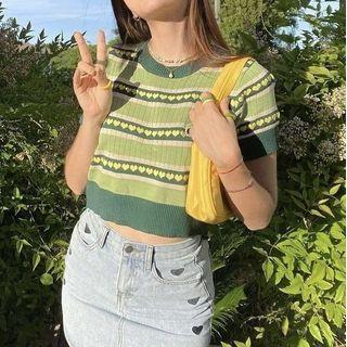 Short Sleeve Heart Print Crop Sweater