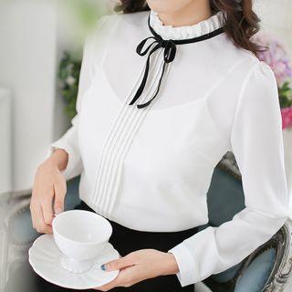 Long-sleeve Frilled Collar Pintuck Blouse
