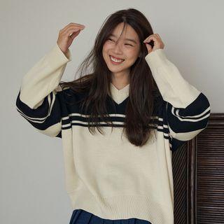 Striped V-neck Long-sleeve Plain Knit Top White - One Size