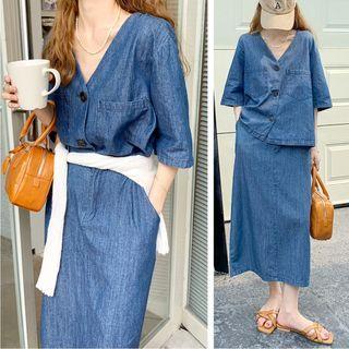 Short-sleeve V-neck Loose-fit Denim Top / Denim Midi Skirt