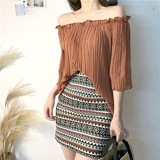 Set: Plain Off-shoulder Bell-sleeve Blouse + Patterned Pencil Skirt