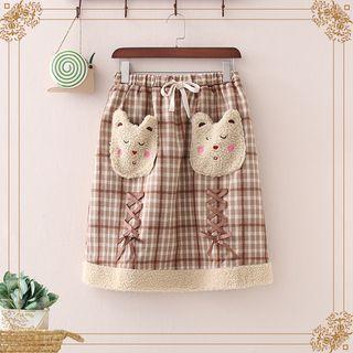 Bear Detail Plaid Straight-fit Skirt