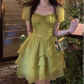 Short-sleeve Square Neck Plain Tiered Mini A-line Dress