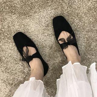 Velvet Bow-accent Ballet Flats