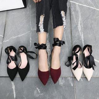 Tie-up Pointed Pumps