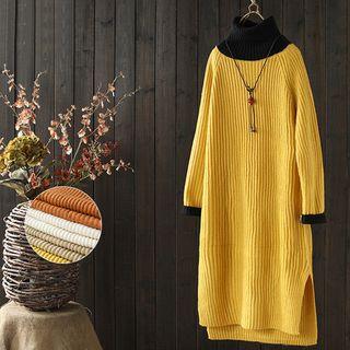 Long-sleeve Two-tone Knit Dress